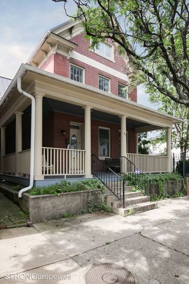 Main picture of 816 Queen St