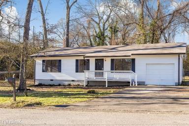 Main picture of 3303 Black Oak Cir