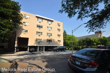 Main picture of 4939 S Dorchester Ave