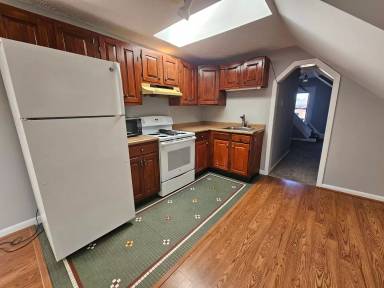 Main picture of 12 South St