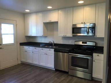 Main picture of 2 Sweetbriar Ct
