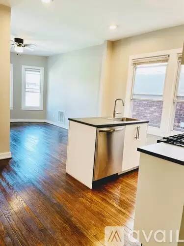 Main picture of 2059 Seward St