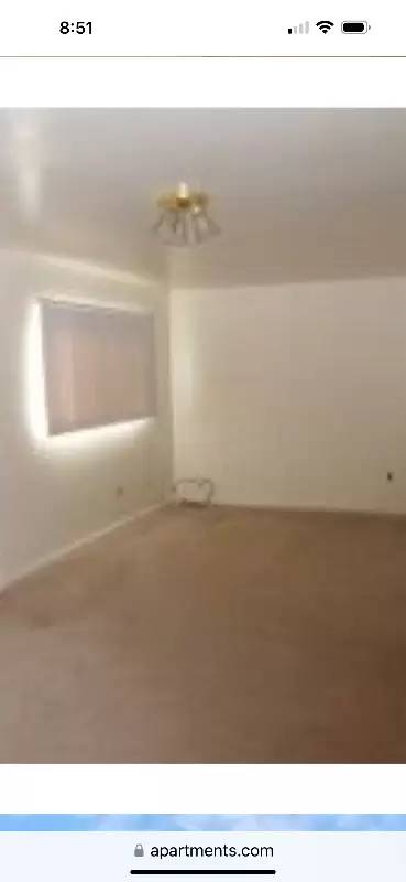 Main picture of 11724 Centralia