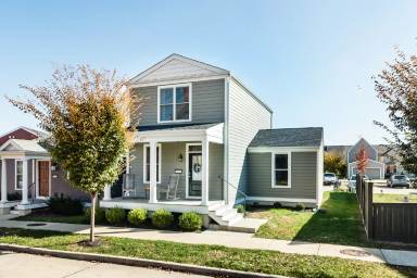 Main picture of 3332 Rue Royale St