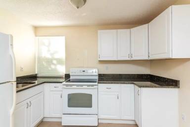 Main picture of 804 E Orchid Ave