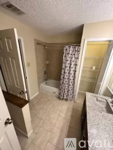 Main picture of 2105 Calico Ln