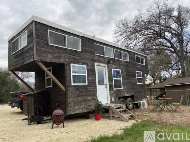 Main picture of 4016 Leila Ln