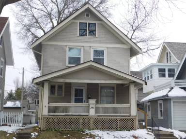 Main picture of 1841 Grande Ave SE