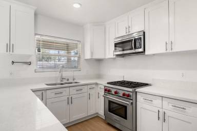 Main picture of 9833 Chadsey Dr