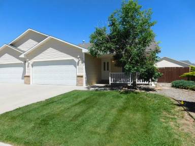Main picture of 654 Ignacio St