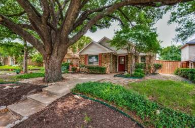 Main picture of 2833 Monet Pl