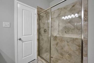 Main picture of 15520 Marina Dr