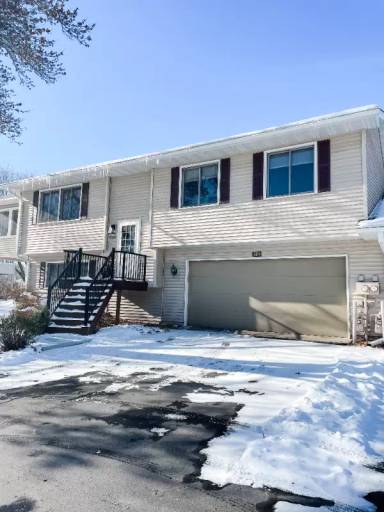 Main picture of 8439 Thomas Ct N
