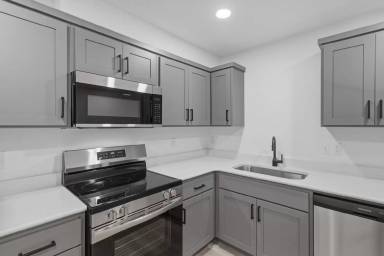 Main picture of 838 S 19th St
