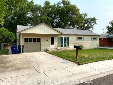 Main picture of 216 Deer Ave