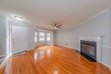 Main picture of 103 Larkspur Holw
