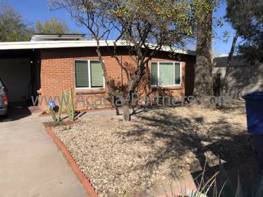 Main picture of 4125 E Seneca St