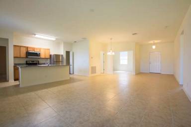 Main picture of 3005 NW 41st Pl