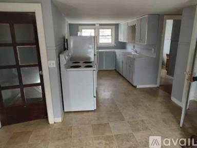 Main picture of 54 N Main St