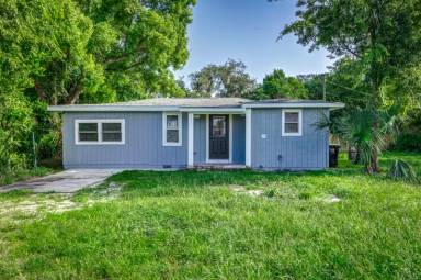 Main picture of 2222 E Peachtree St