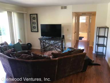 Main picture of 487 James Rd
