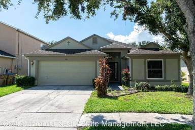 Main picture of 126 Harwood Cir