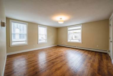 Main picture of 70 Quebec St
