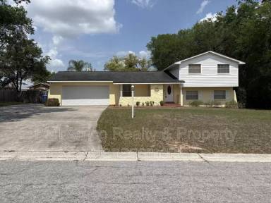 Main picture of 1008 Lady Guinevere Dr
