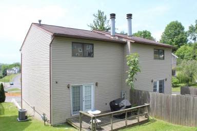 Main picture of 601 Junction St
