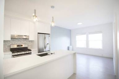 Main picture of 140 20th Ave Apartments
