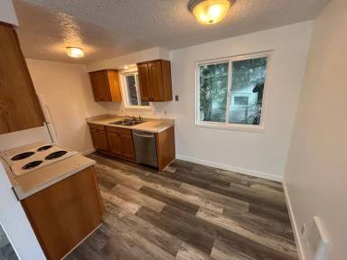 Main picture of 630-636 Ratcliff Dr SE
