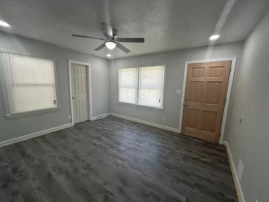 Main picture of 5006 Myers Rd