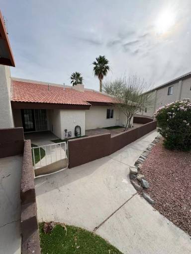 Main picture of 1993 Mesquite Ave