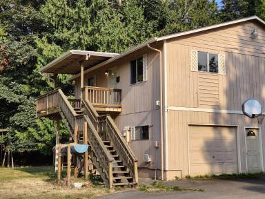 Main picture of 5849 Rest Pl NE