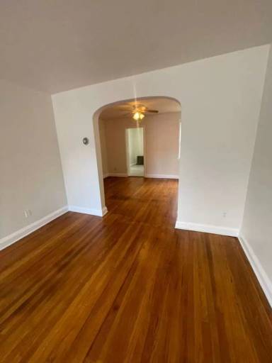 Main picture of 1502 N Kenwood Ave