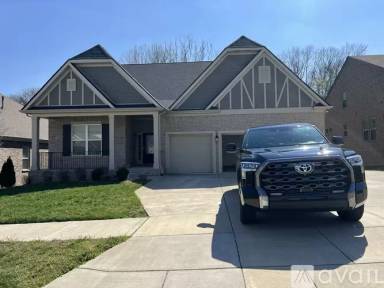 Main picture of 1073 River Oaks Blvd