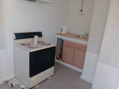 Main picture of 803 Bowden St