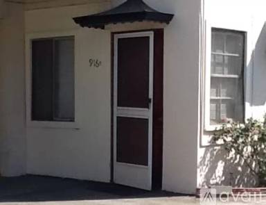 Main picture of 916 N Screenland Dr