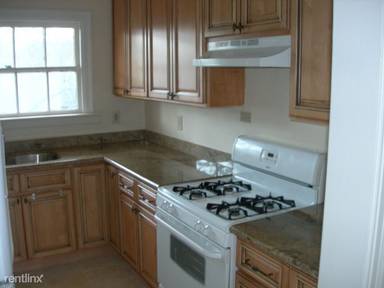 Main picture of 516 El Camino Real