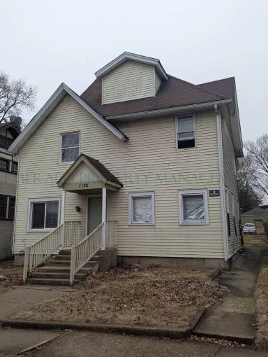 Main picture of 1136 N Court St
