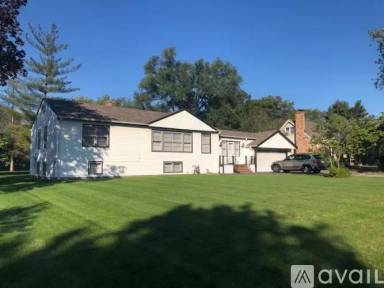 Main picture of 6918 Parkside Ave