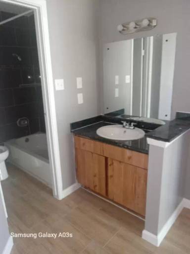 Main picture of 10110 Forum Park Dr