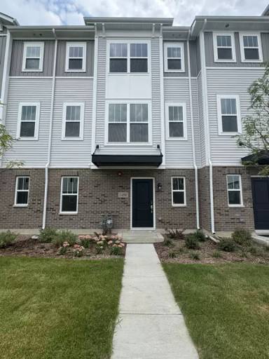 Main picture of 1490 Blaine St