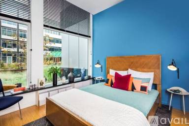 Main picture of 725 S 3rd St