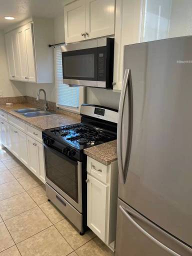 Main picture of 129 S 11th St
