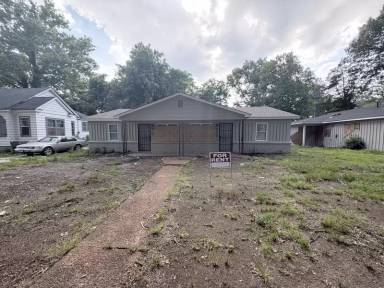 Main picture of 761 Goodwyn St