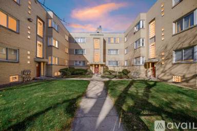 Main picture of 2046 E 72nd Pl