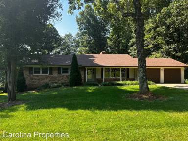 Main picture of 367 Oak Forest Cir