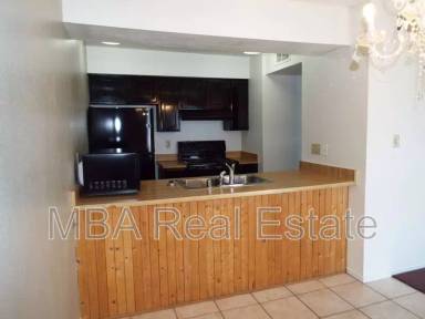 Main picture of 1688 W Village Way