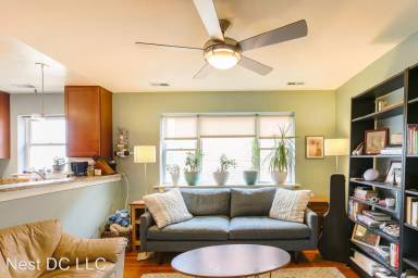 Main picture of 912 Shepherd St NW